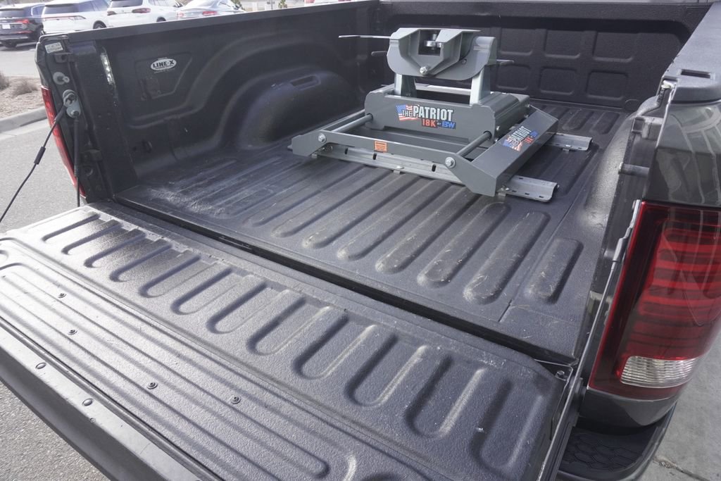 Used 2018 RAM 2500 Laramie w/ Sport Appearance Group image 31