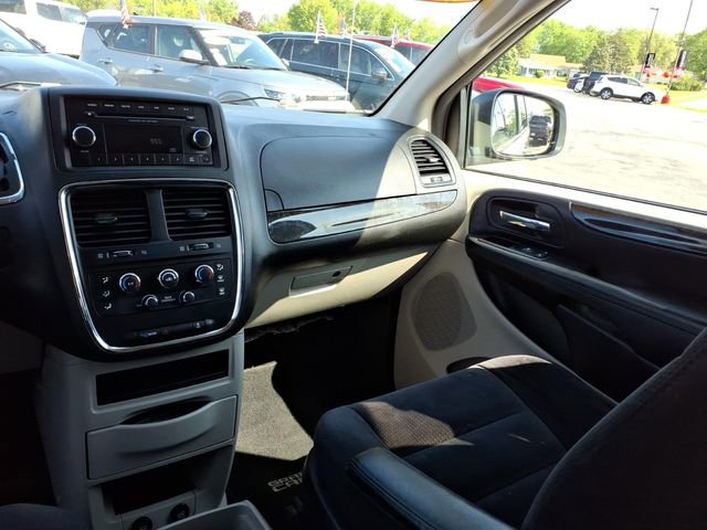 Used 2014 Dodge Grand Caravan SE w/ Quick Order Package 29E SE FWD image 17