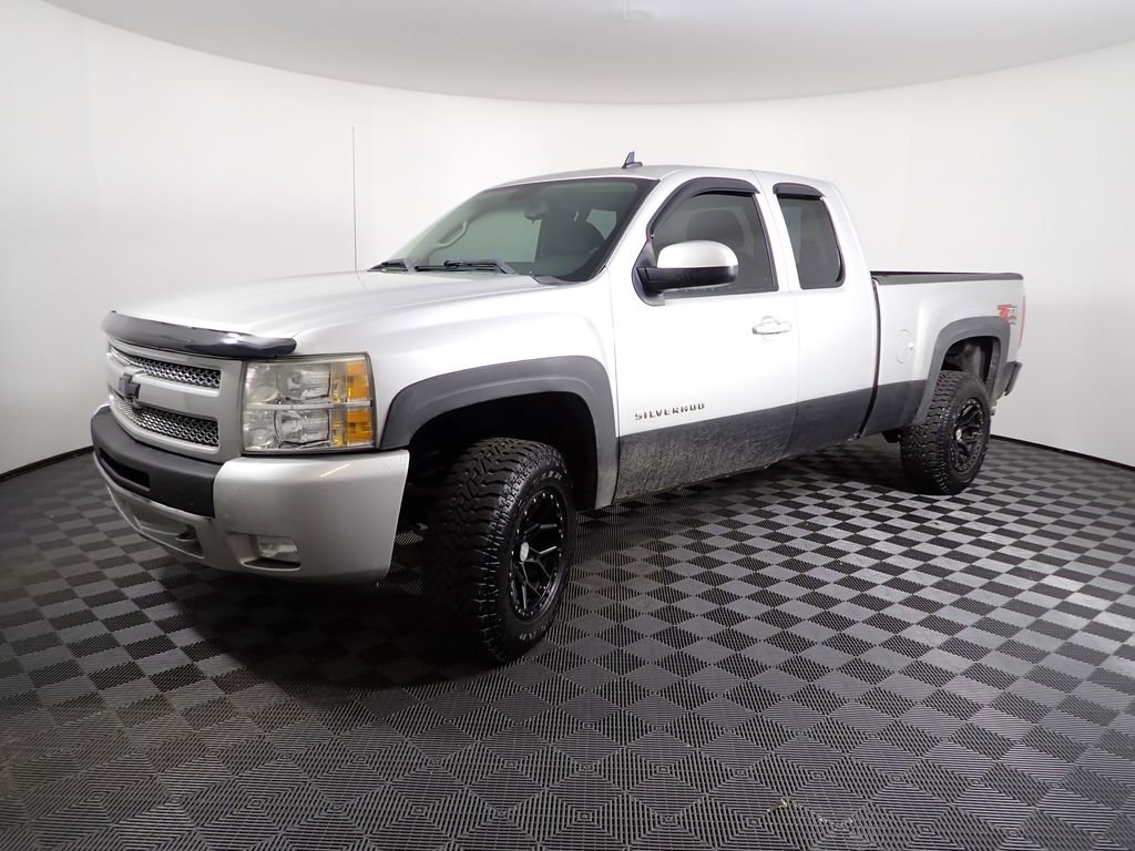 Used 2011 Chevrolet Silverado 1500 LT w/ All-Star Edition image 7
