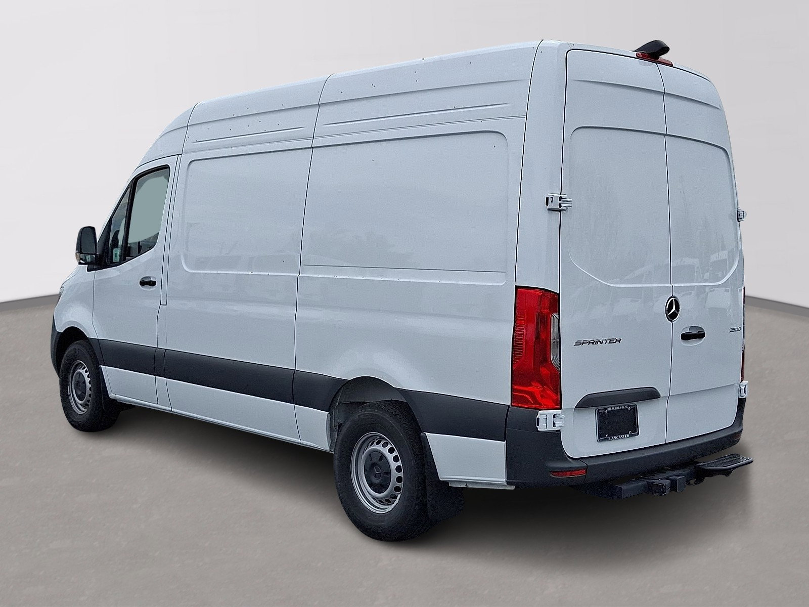 Used 2025 Mercedes-Benz Sprinter 2500 image 6