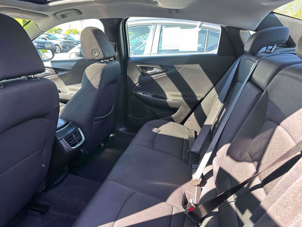 Used 2024 Chevrolet Malibu LT FWD image 9