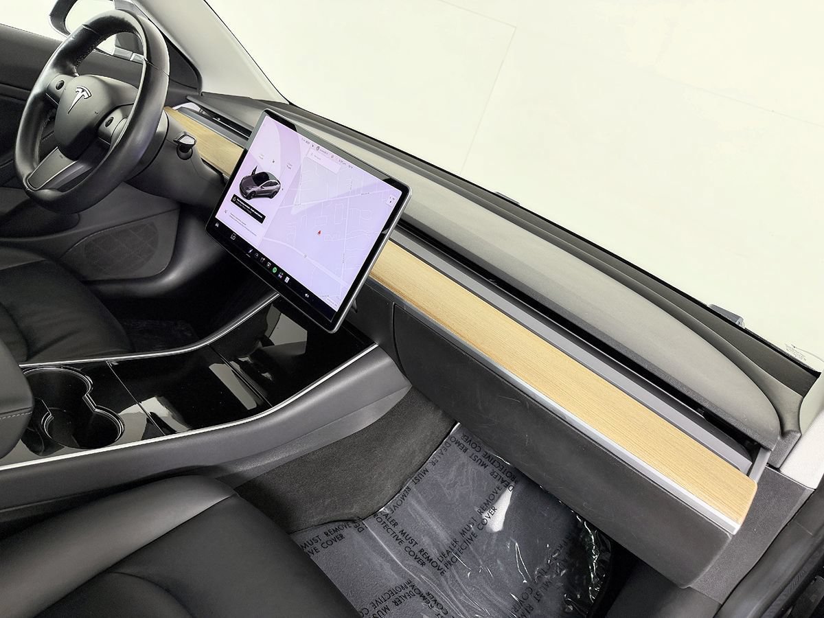Used 2018 Tesla Model 3 Long Range RWD image 44