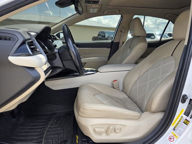 Used 2019 Toyota Camry XLE w/ Driver Assist Package FWD image 12