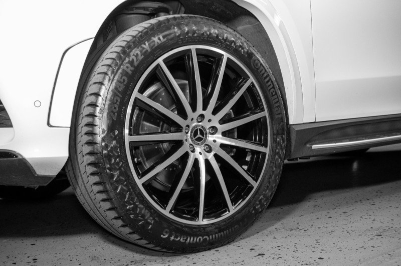 Certified 2023 Mercedes-Benz GLS 450 4MATIC image 32