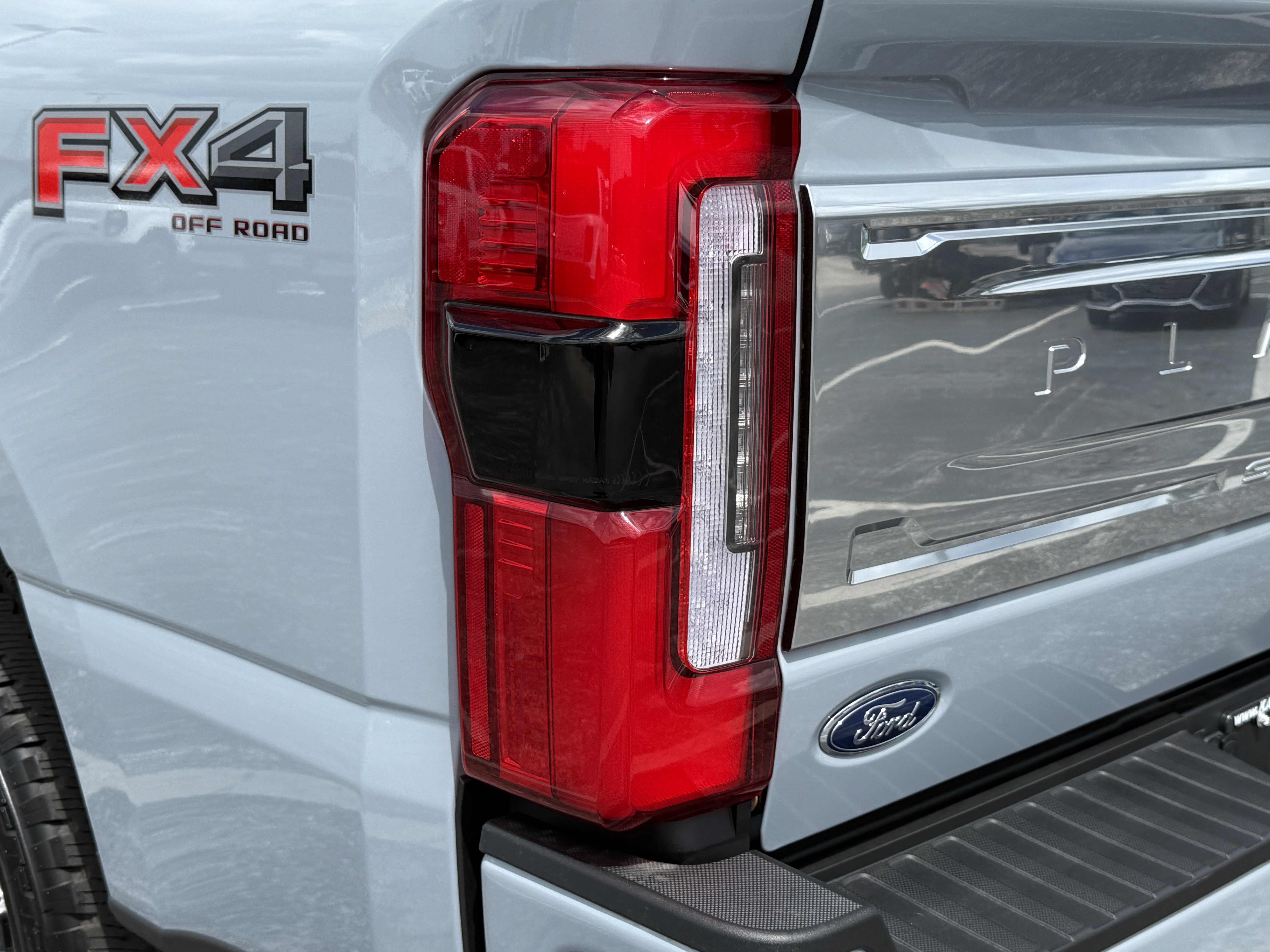 New 2026 Ford F350 Platinum w/ Platinum Plus Package image 8