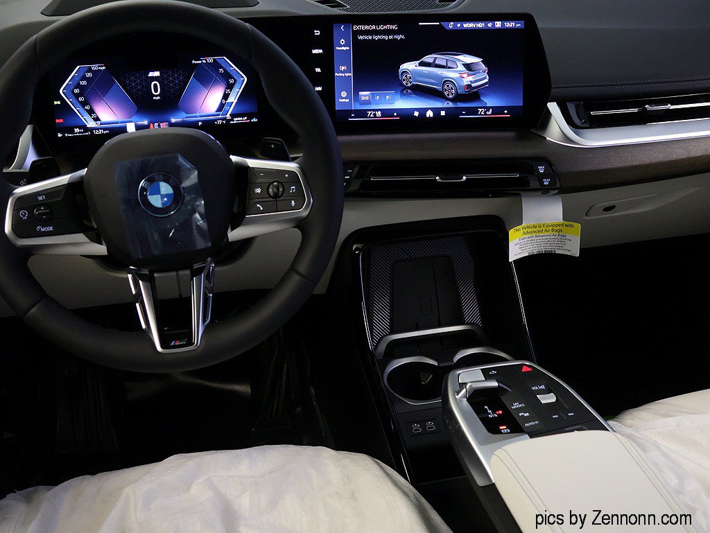 New 2027 BMW X1 xDrive28i AWD/4WD image 16