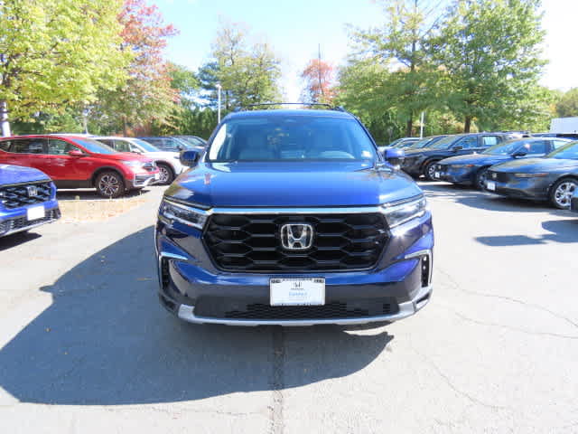 Certified 2024 Honda Pilot Touring image 6