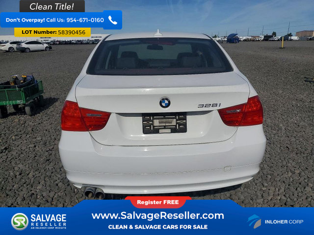 Used 2011 BMW 328i xDrive Sedan AWD/4WD image 8