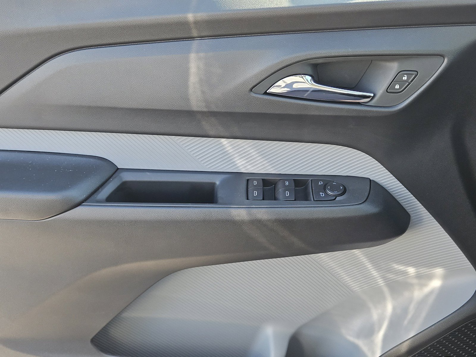 New 2027 Chevrolet Bolt RS w/ LPO, All-Weather Package FWD image 16
