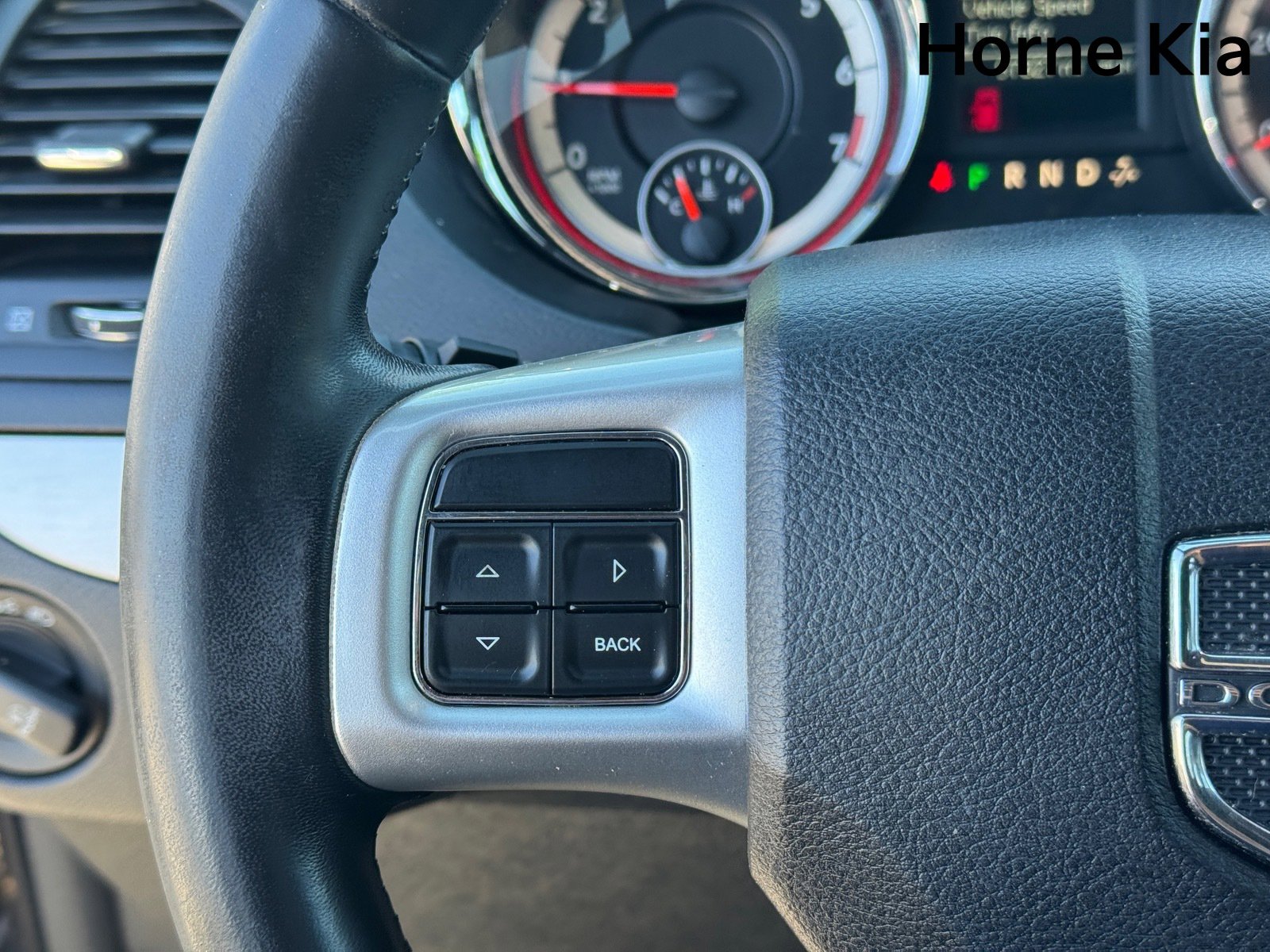 Used 2016 Dodge Grand Caravan R/T image 19