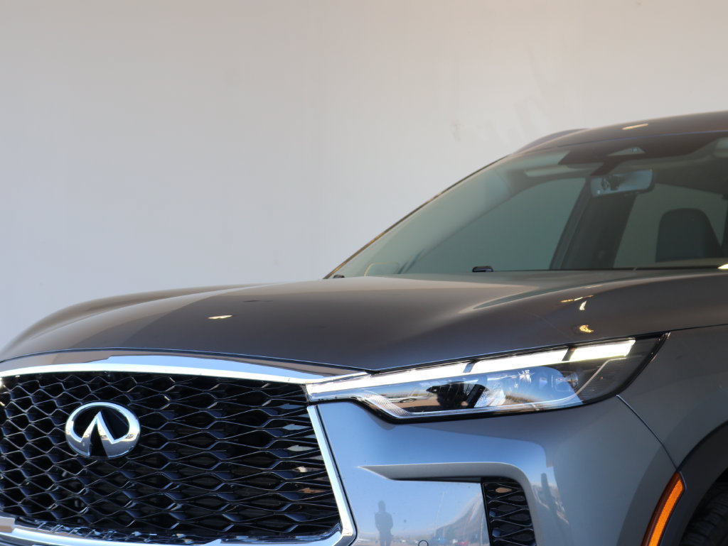 Used 2023 INFINITI QX60 Luxe w/ Performance Audio Package AWD/4WD image 59