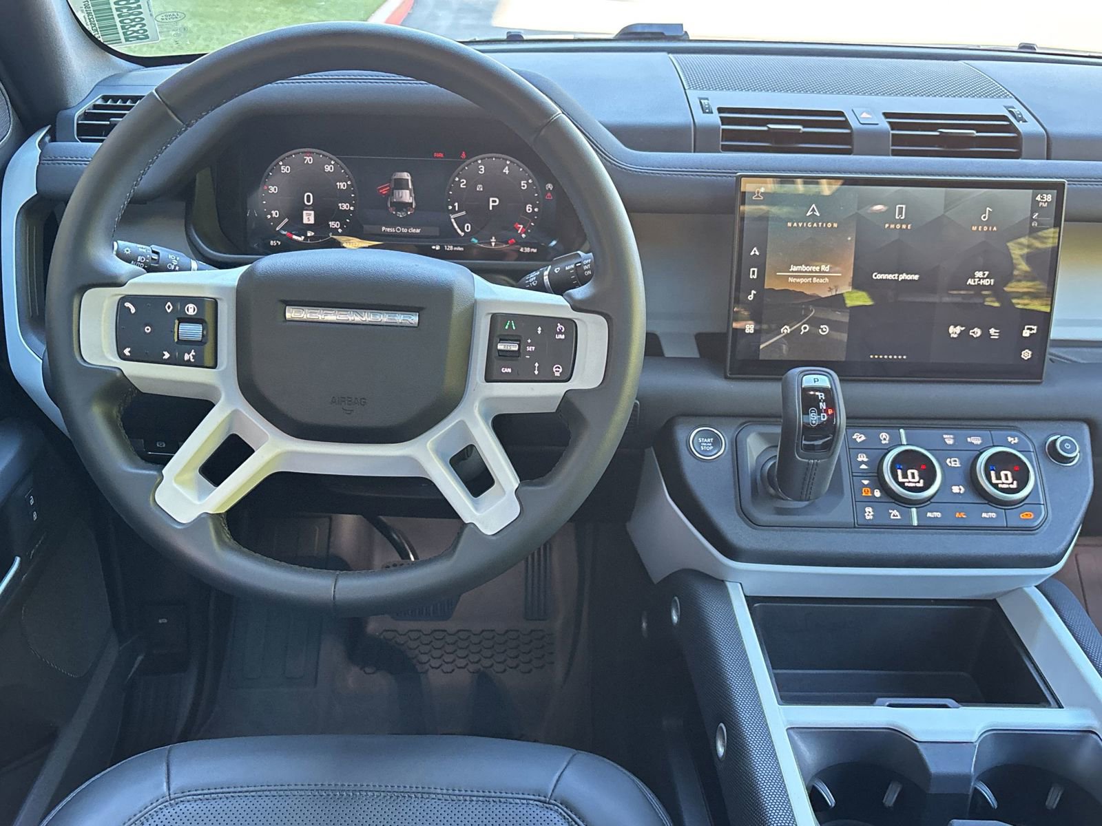 Certified 2025 Land Rover Defender 110 S image 28