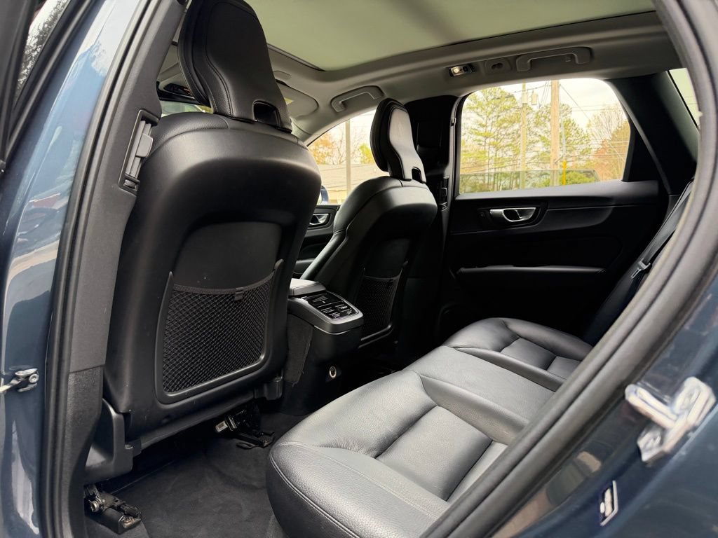Used 2020 Volvo XC60 T6 Inscription AWD/4WD image 32