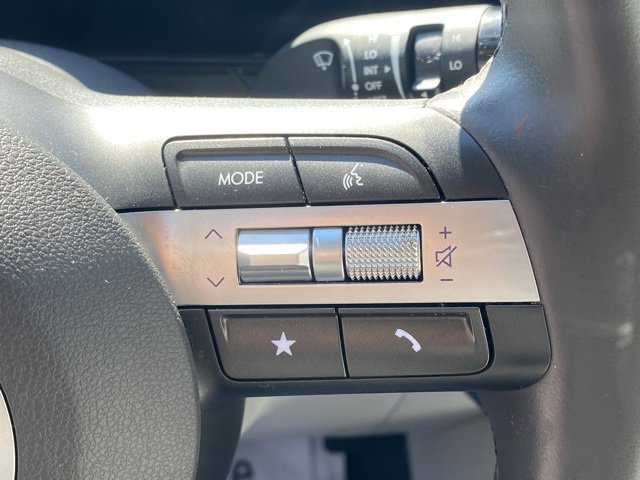 Used 2025 Hyundai Kona SEL image 18