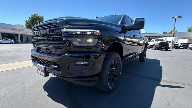 New 2026 RAM 3500 Laramie AWD/4WD image 9