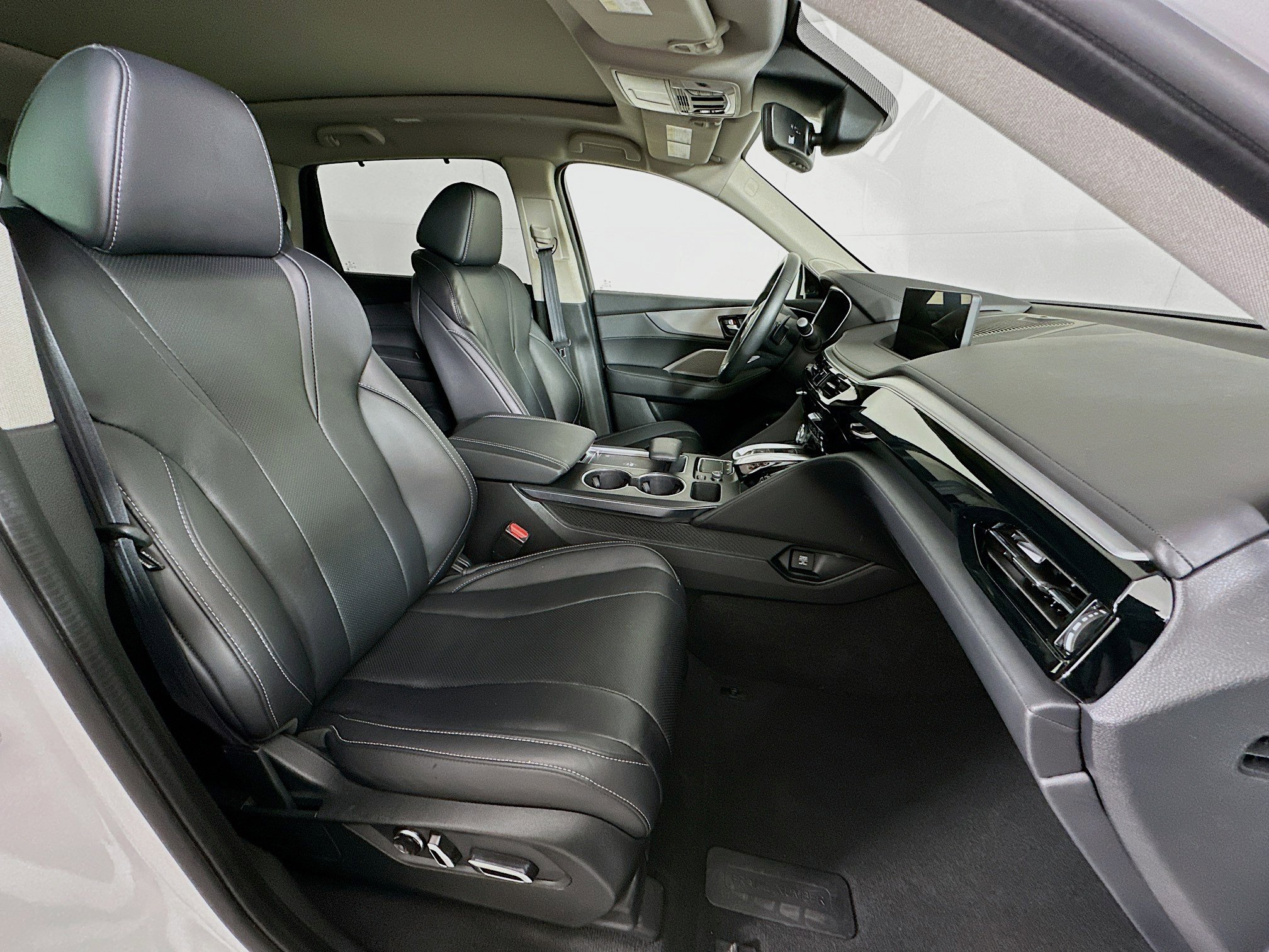 Used 2023 Acura MDX SH-AWD w/ Technology Package image 34