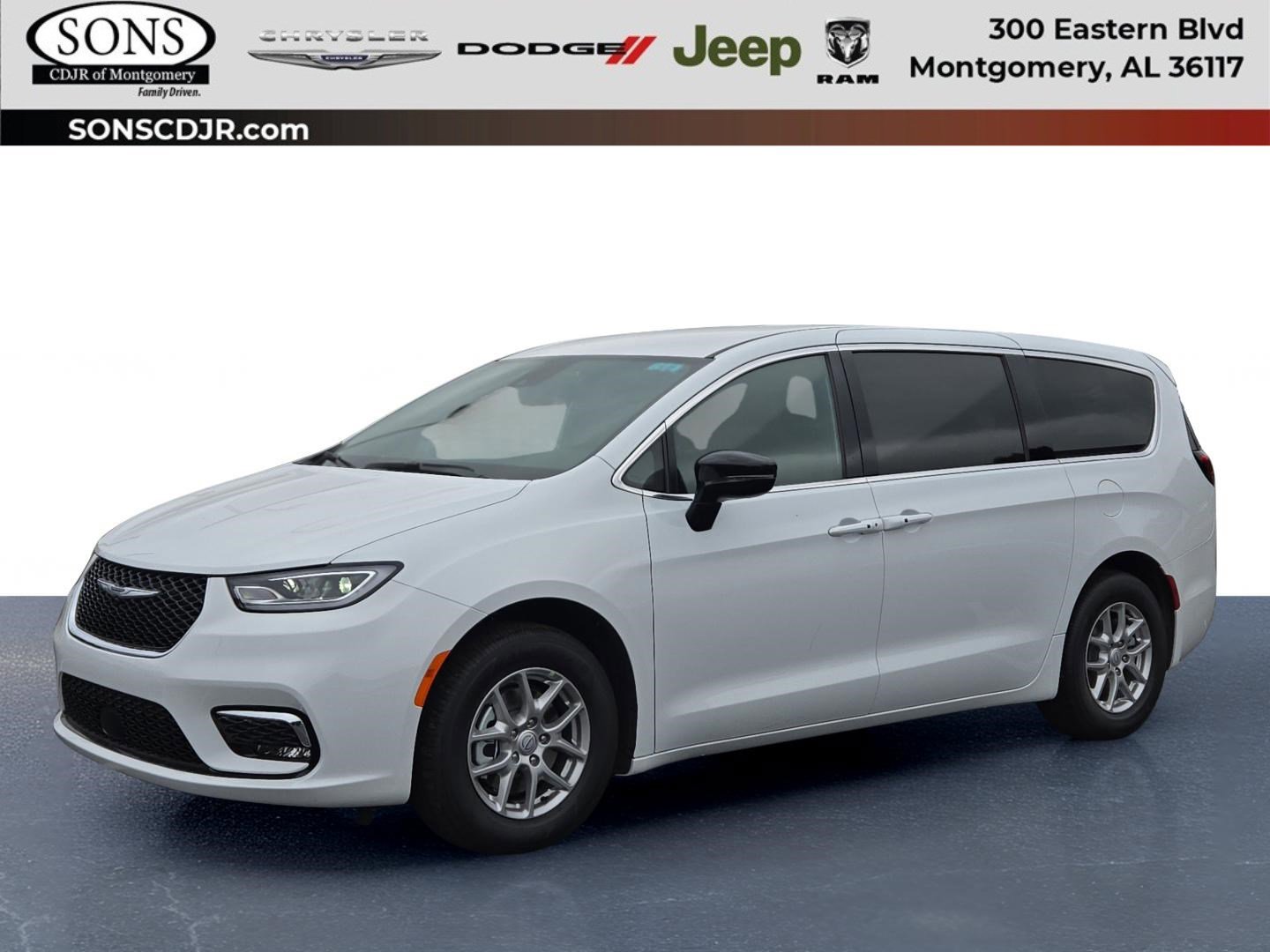 New 2026 Chrysler Pacifica Select