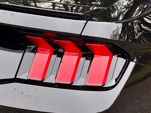 Used 2025 Ford Mustang GT Premium RWD image 14