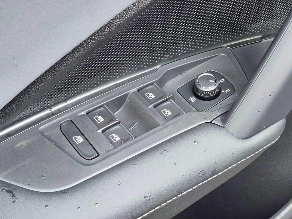 New 2025 Volkswagen Tiguan SE AWD/4WD image 21