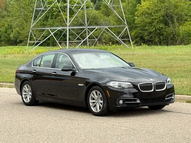 Used 2015 BMW 528i xDrive Sedan AWD/4WD image 3