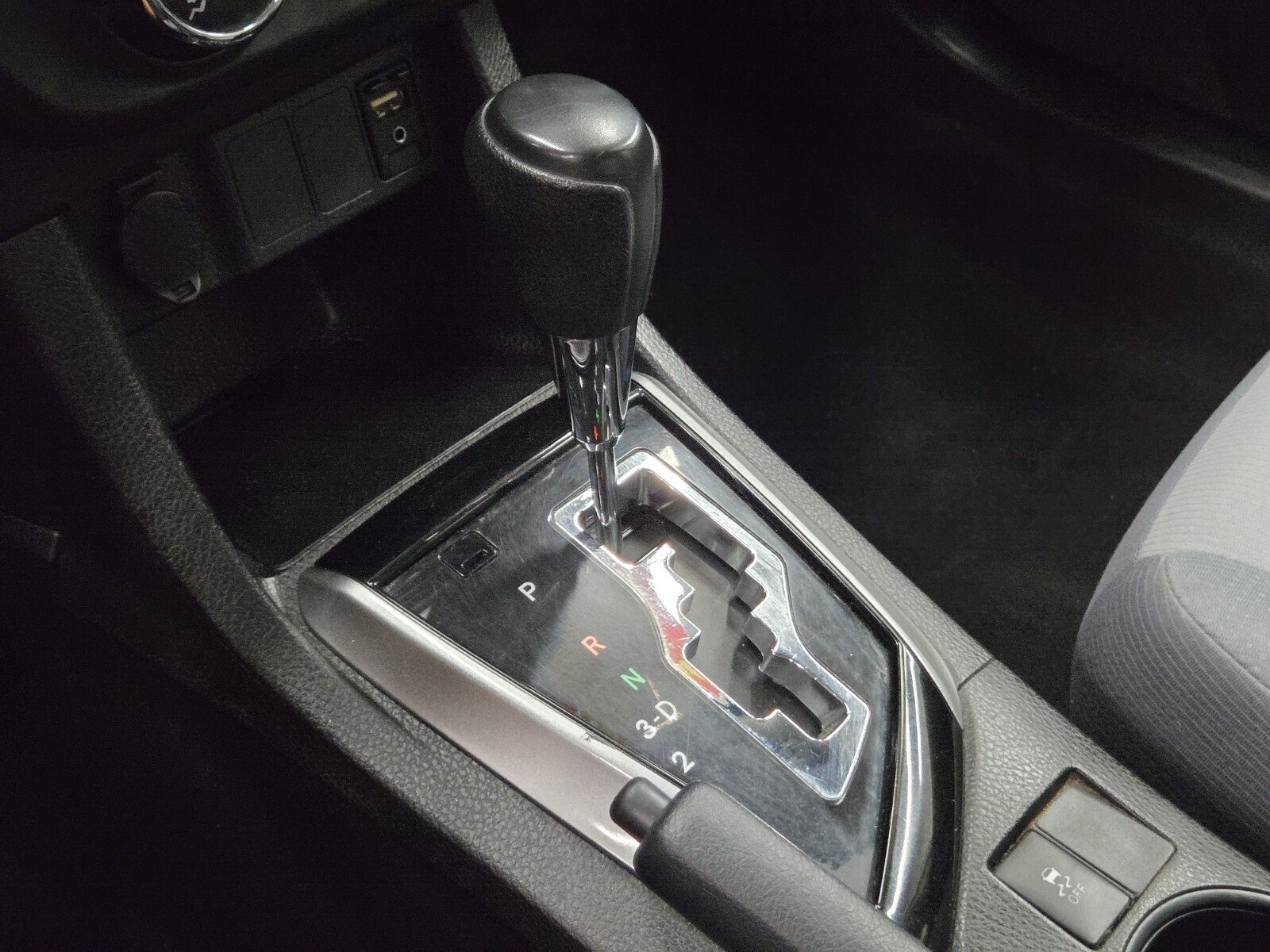 Used 2014 Toyota Corolla L FWD image 19