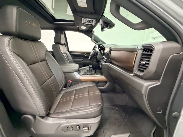Certified 2025 Chevrolet Silverado 1500 High Country w/ High Country Premium Package AWD/4WD image 32