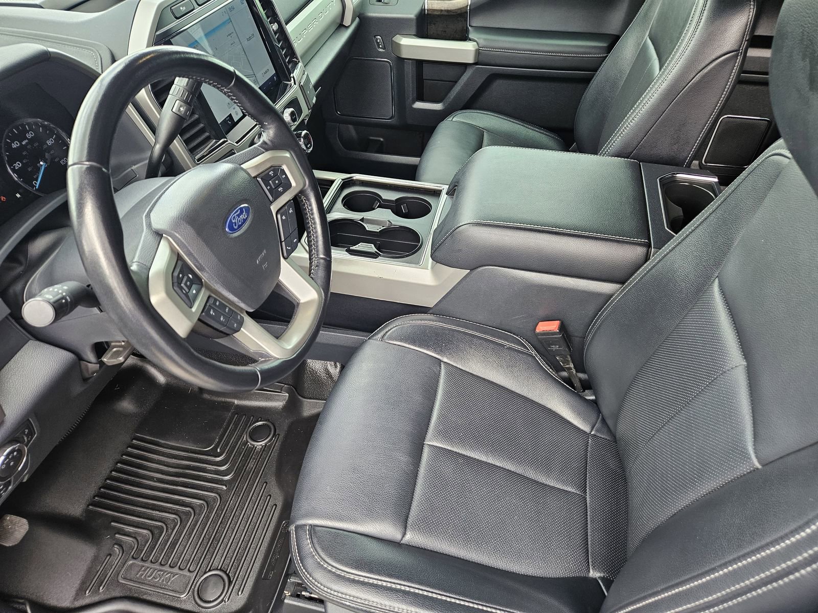 Used 2022 Ford F350 Lariat w/ Chrome Package image 16