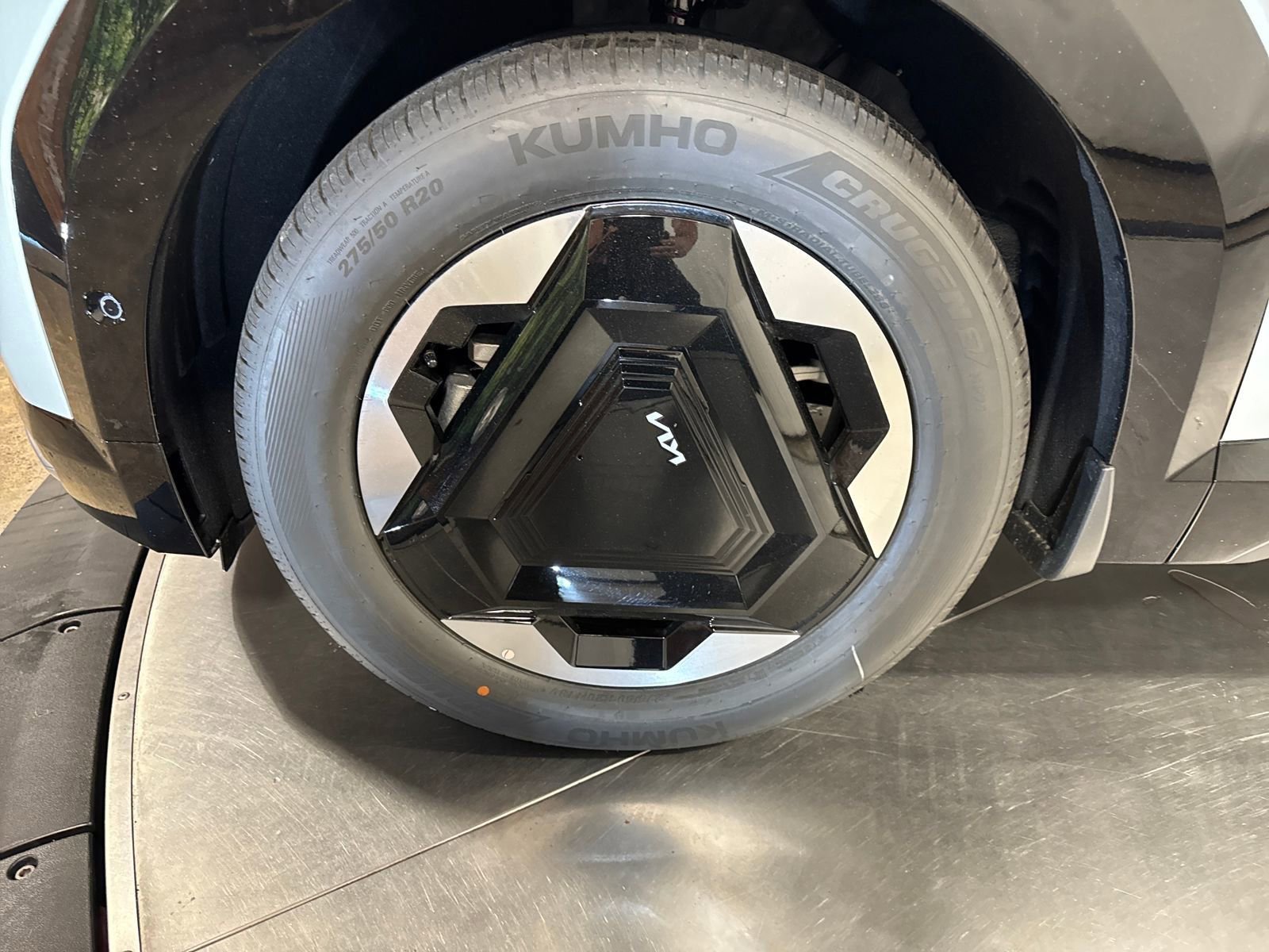 New 2026 Kia EV9 Land AWD/4WD image 2