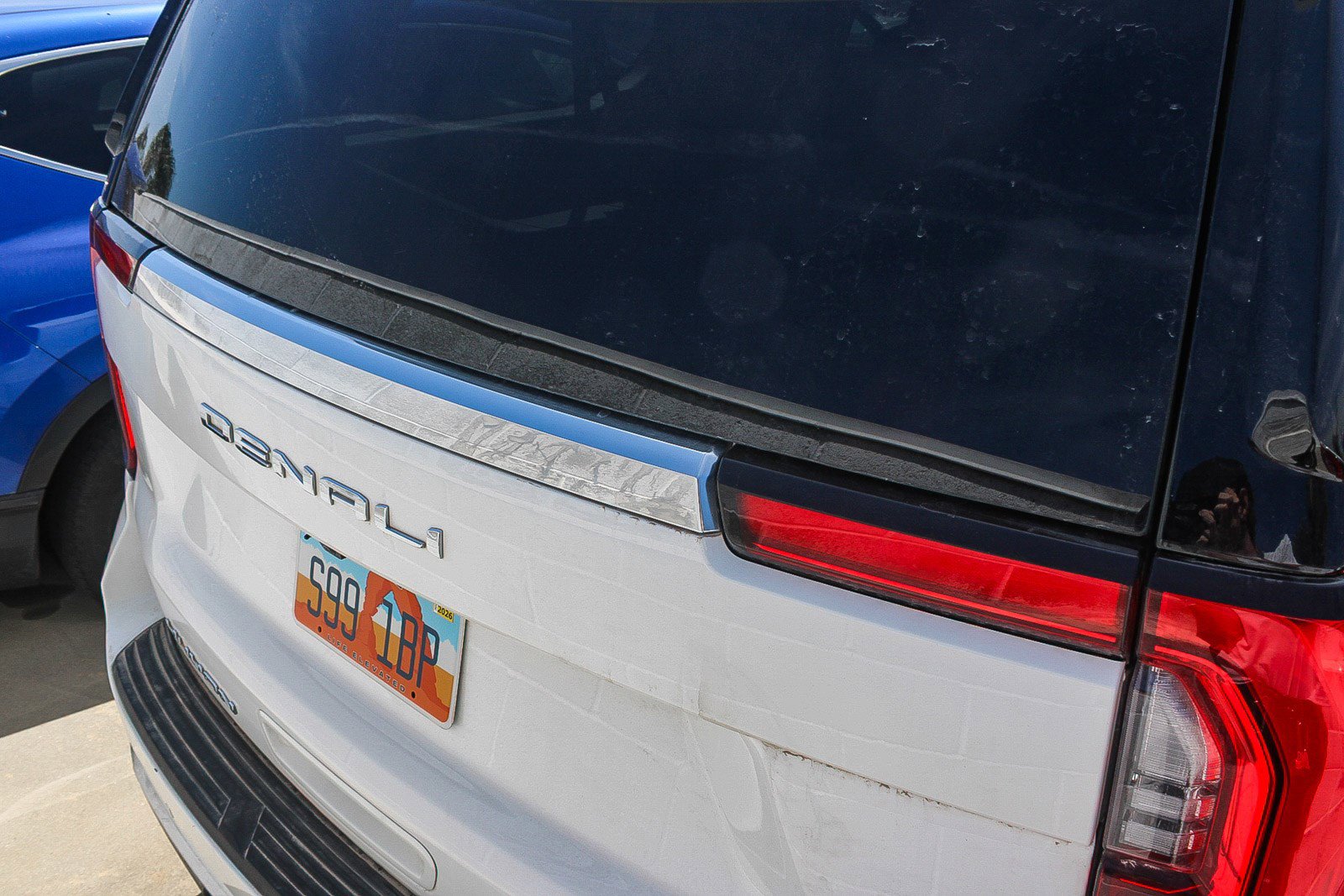 Used 2025 GMC Yukon XL Denali image 13