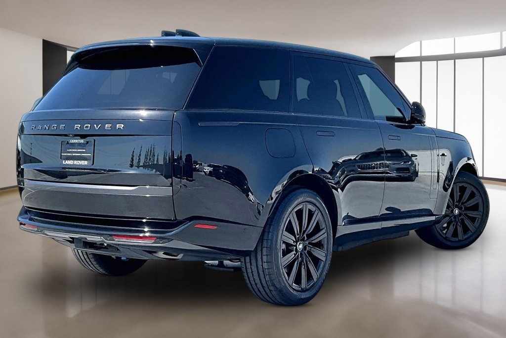 Certified 2025 Land Rover Range Rover SE AWD/4WD image 6