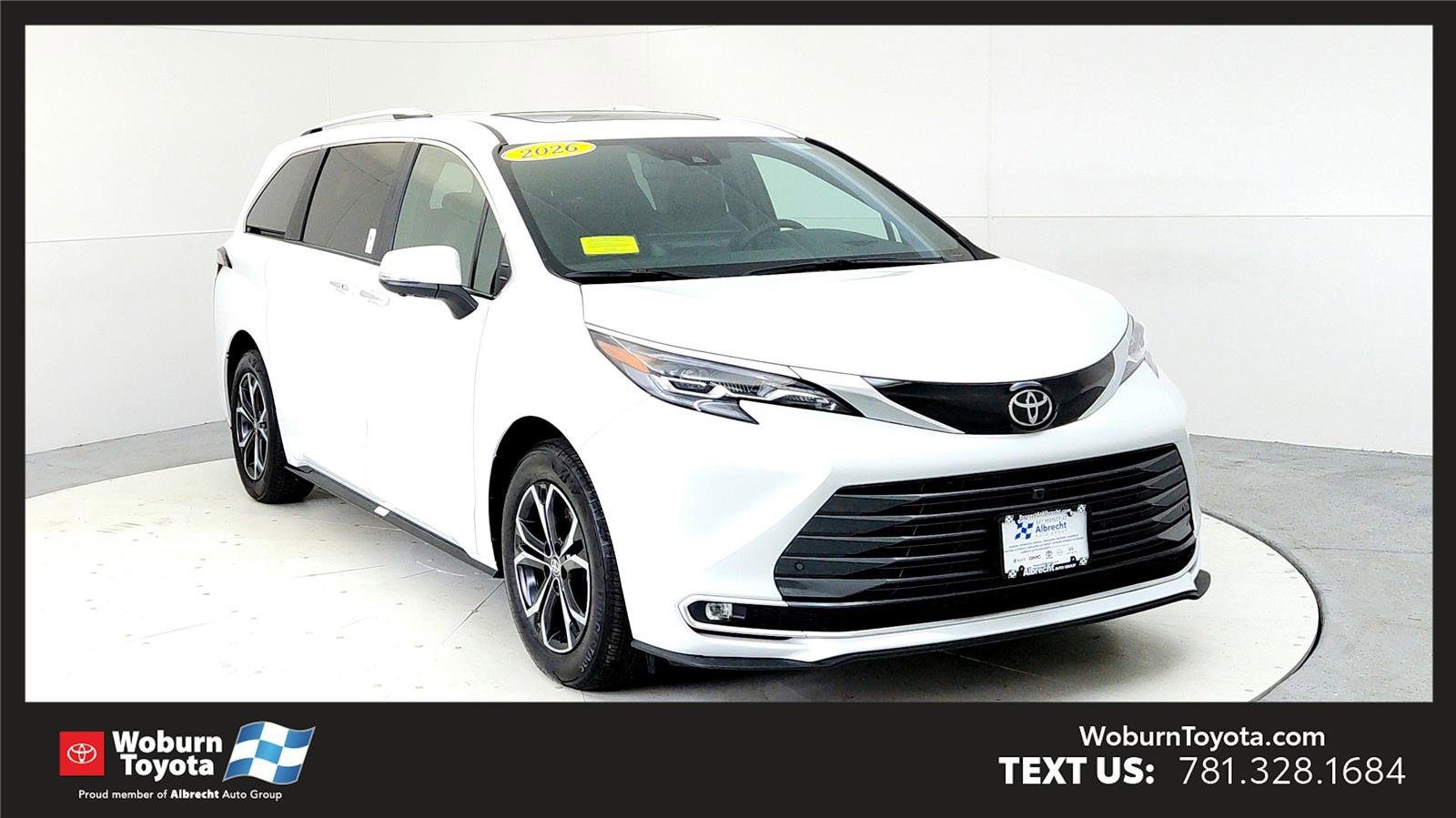 Used 2026 Toyota Sienna Platinum image 1