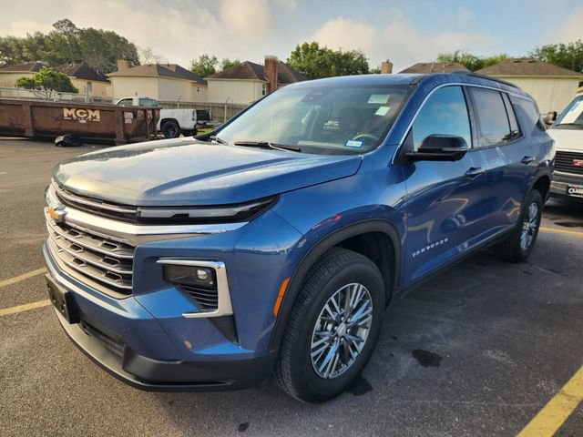 Used 2024 Chevrolet Traverse LT w/ LPO, Floor Liner Package image 3
