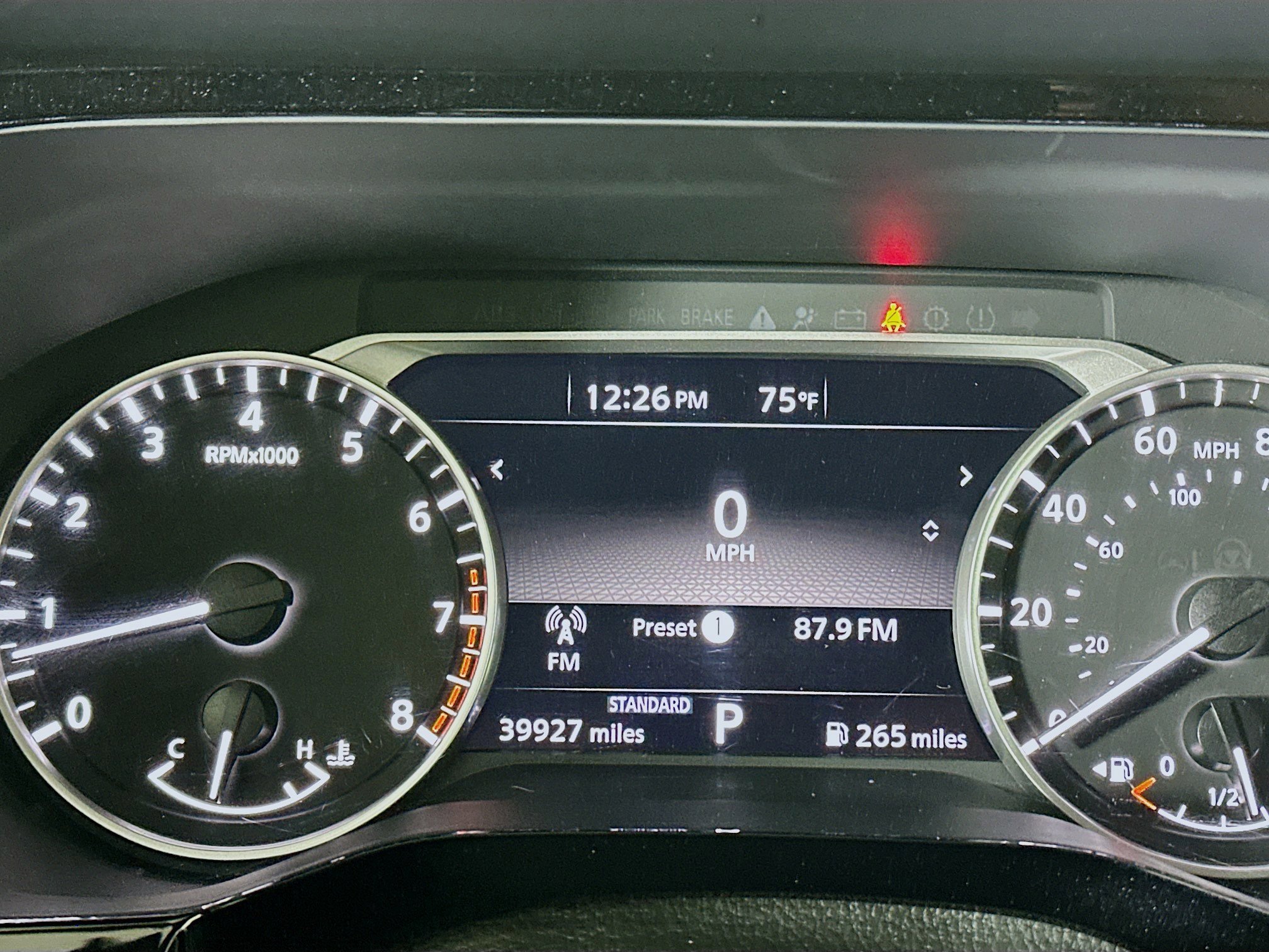 Used 2025 Nissan Pathfinder SV image 19