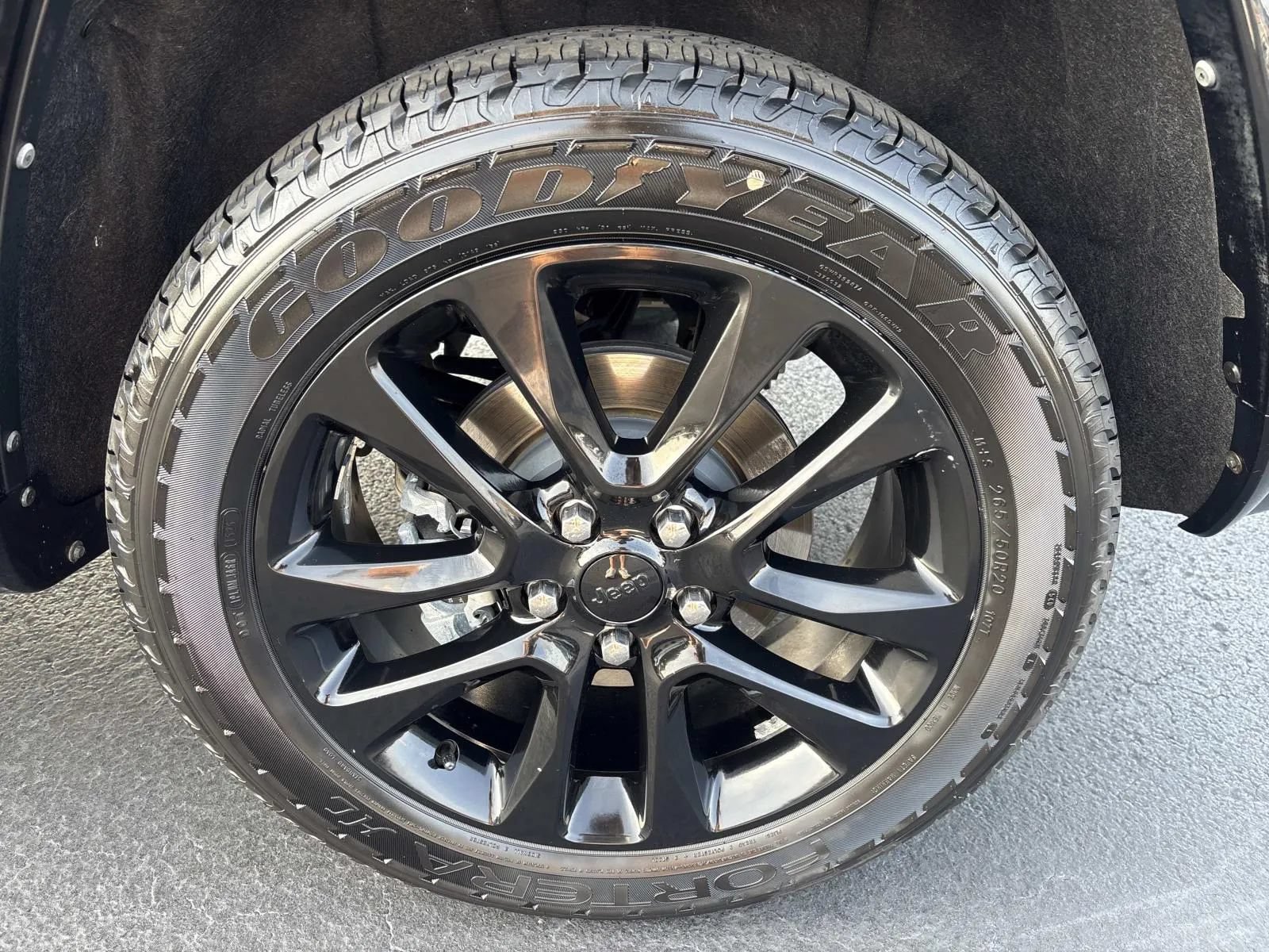 Used 2021 Jeep Grand Cherokee Laredo X AWD/4WD image 11