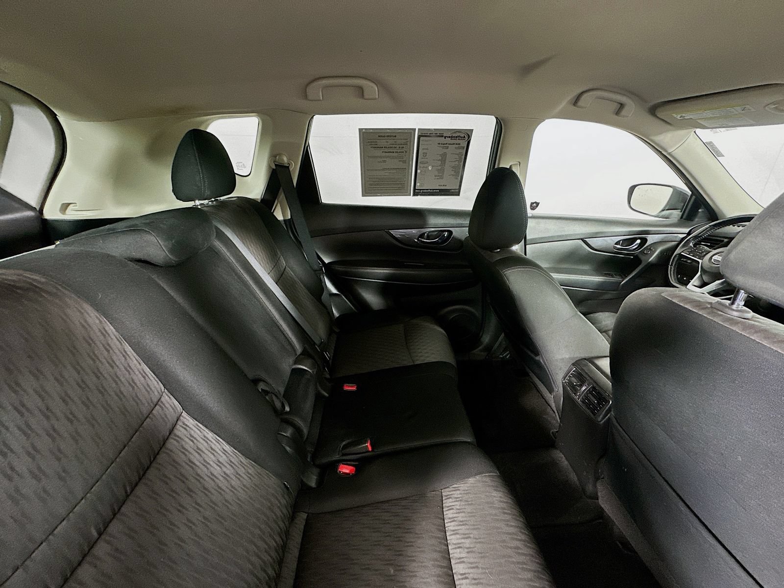 Used 2020 Nissan Rogue SV w/ Premium Package FWD image 27