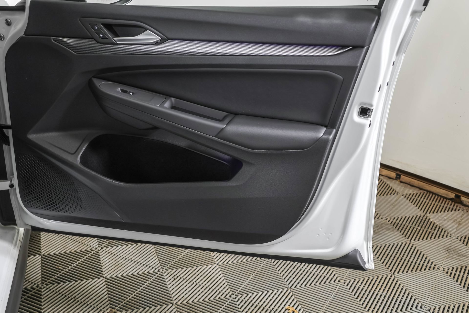 New 2026 Volkswagen GTI SE FWD image 47