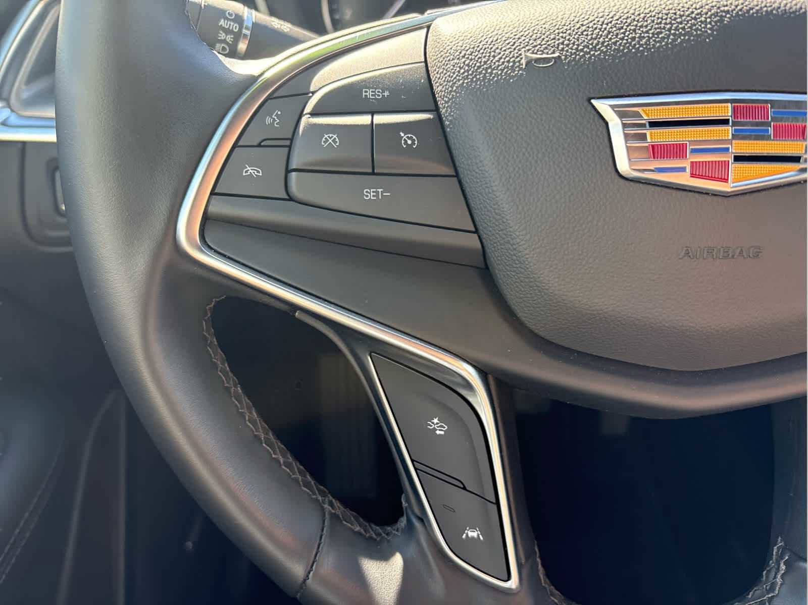 Used 2025 Cadillac XT5 Luxury w/ LPO, Premium Carpet Package image 24