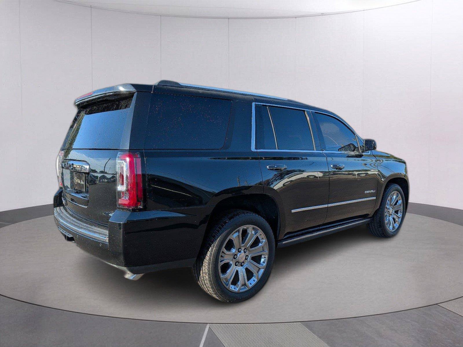 Used 2015 GMC Yukon Denali w/ Premium Package RWD image 7