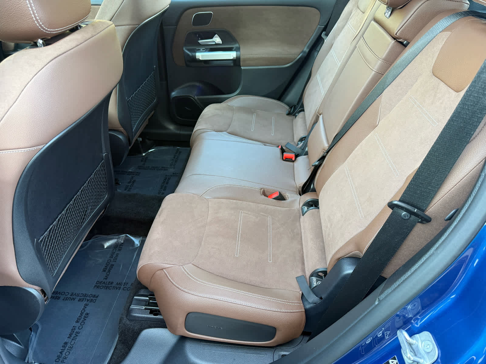 Used 2024 Mercedes-Benz GLB 35 AMG 4MATIC image 11