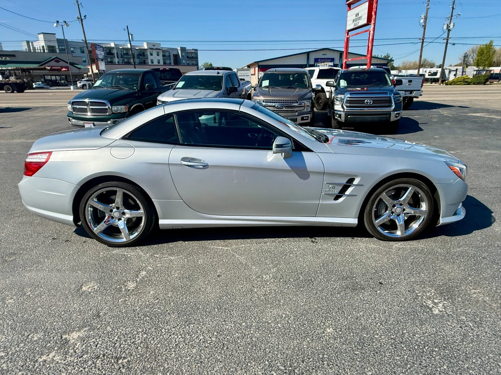 Used 2013 Mercedes-Benz SL 550 image 6