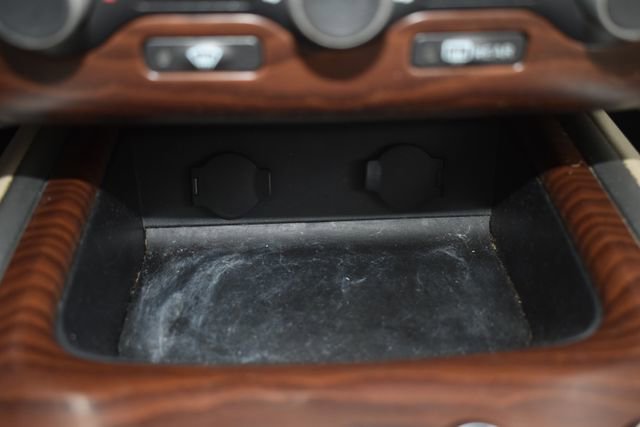 Used 2017 Nissan Pathfinder Platinum w/ Family Entertainment Package image 35