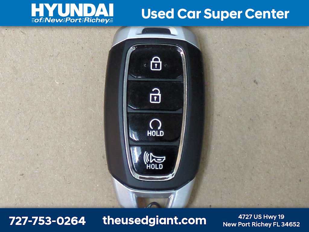 Certified 2024 Hyundai Venue SEL FWD image 31