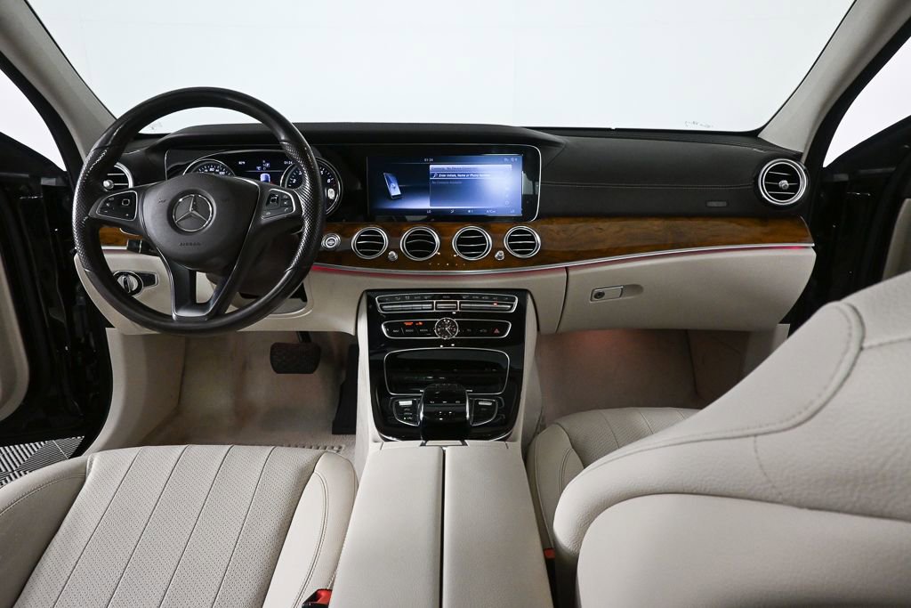 Certified 2017 Mercedes-Benz E 300 4MATIC image 17