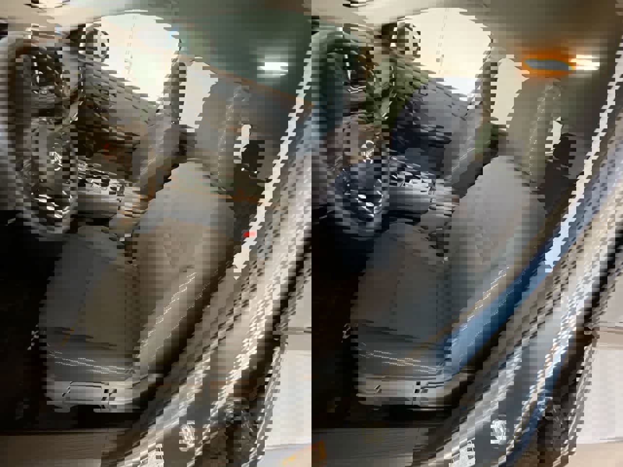 Used 2023 Nissan Rogue S image 11