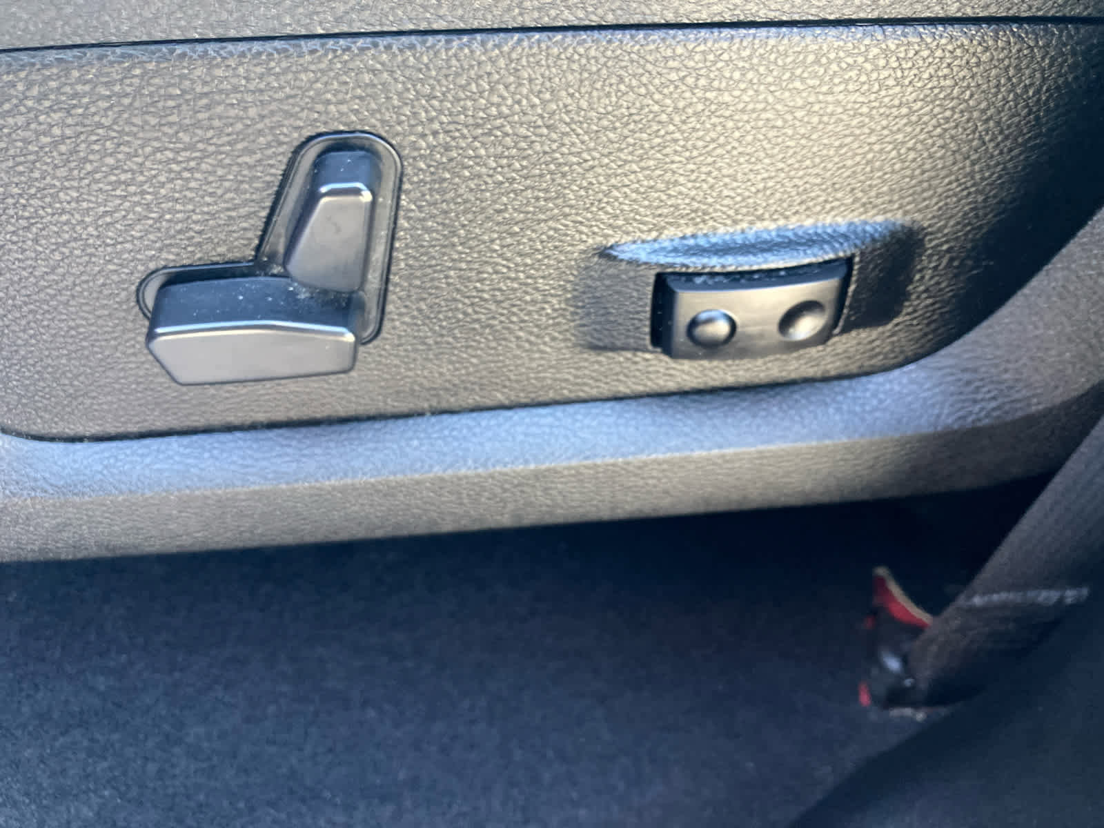 Used 2023 RAM 1500 Classic SLT w/ Trailer & Traction Group image 11