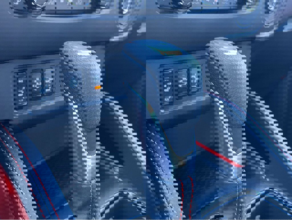 New 2025 Nissan Frontier PRO-4X w/ Tow Package image 28