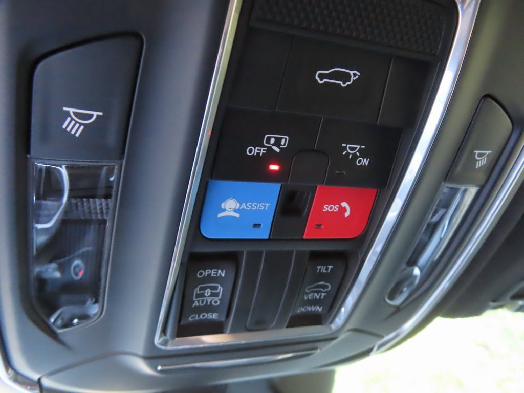 New 2025 Jeep Grand Cherokee L Altitude image 13