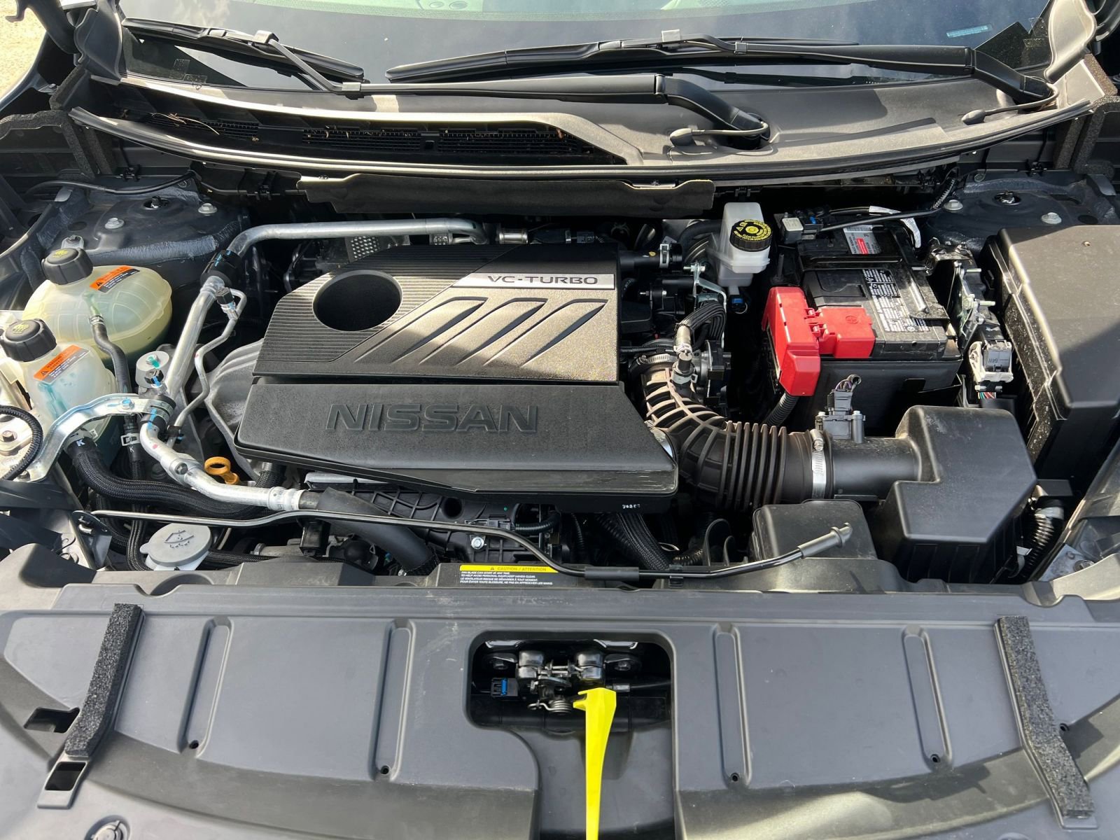 Used 2025 Nissan Rogue SV image 34