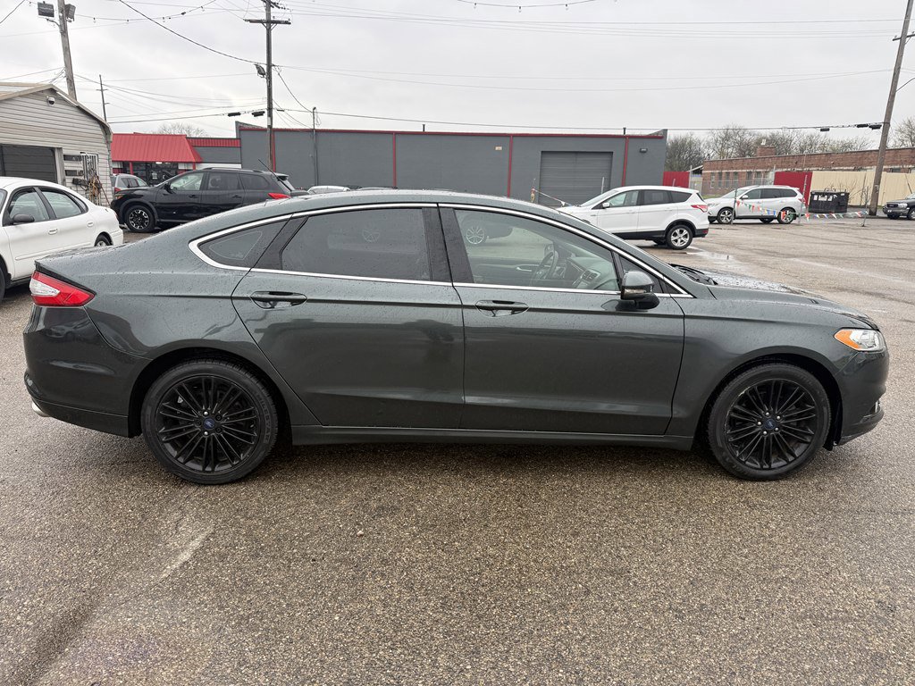 Used 2016 Ford Fusion SE w/ Equipment Group 202A image 6