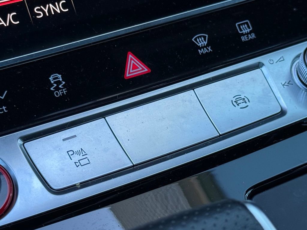 Used 2022 Audi SQ8 Prestige w/ Prestige Package image 37